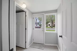 1110 5th Ave NW, Austin, MN 55912 - Photo 12
