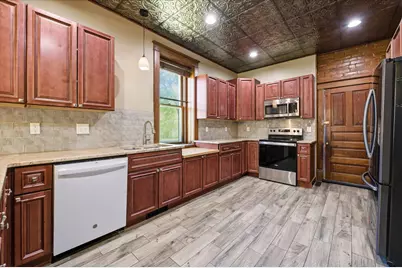 131 Main Street N, Shakopee, MN 55379 - Photo 6