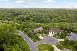 15270 Branch Cir, Lakeville, MN 55306 - Photo 10