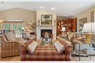 4166 Thornhill Lane, Vadnais Heights, MN 55127 - Photo 2