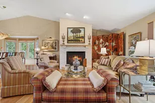 4166 Thornhill Ln, Vadnais Heights, MN 55127 - Photo 2