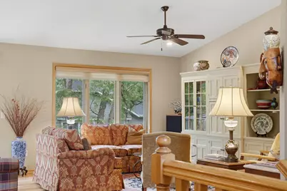 4166 Thornhill Lane, Vadnais Heights, MN 55127 - Photo 12