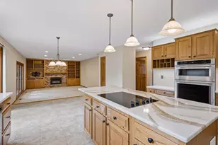 3385 Rosewood Ln N, Plymouth, MN 55441 - Photo 10