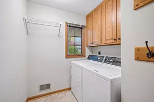 3385 Rosewood Ln N, Plymouth, MN 55441 - Photo 16
