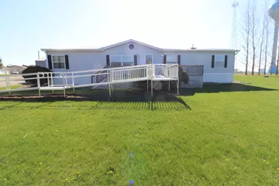 707 Summit Avenue W, Clarissa, MN 56440 - Photo 4