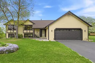 1471 Summit Ave, Saint Paul Park, MN 55071 - Photo 1