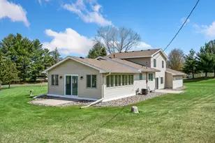 22478 Quincy St NE, Cedar, MN 55011 - Photo 40