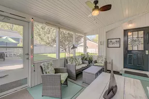 512 Locust St, Hudson, WI 54016 - Photo 2