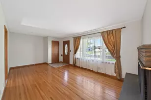 8231 Emerson Ave S, Bloomington, MN 55420 - Photo 10