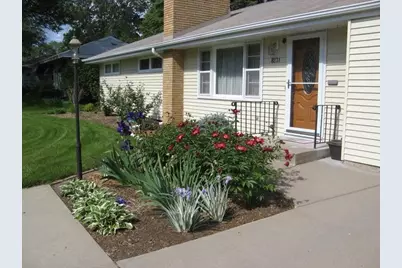 8231 Emerson Avenue S, Bloomington, MN 55420 - Photo 46