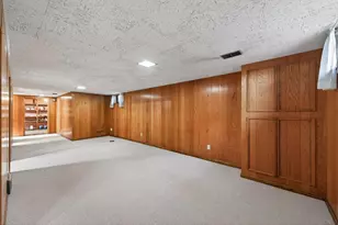 8231 Emerson Ave S, Bloomington, MN 55420 - Photo 32