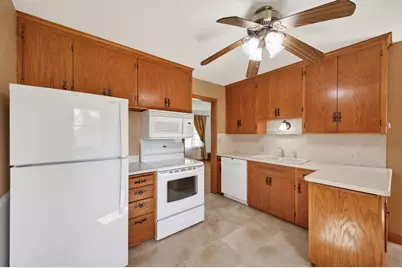 8231 Emerson Avenue S, Bloomington, MN 55420 - Photo 14