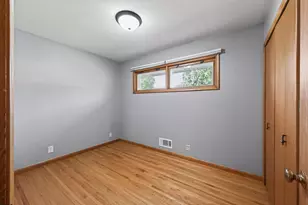 8231 Emerson Ave S, Bloomington, MN 55420 - Photo 22