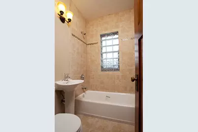 402 Hope Street, Saint Paul, MN 55106 - Photo 8