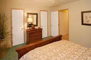 402 Hope St, Saint Paul, MN 55106 - Photo 36