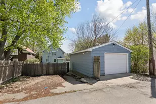 402 Hope St, Saint Paul, MN 55106 - Photo 60