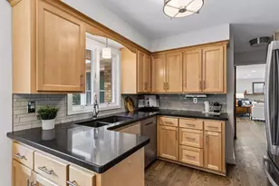 2079 Upper St Dennis Rd, Saint Paul, MN 55116 - Photo 6