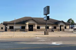 405 W Lincoln Ave, Fergus Falls, MN 56537 - Photo 1