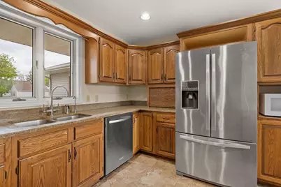 602 6th Street S, Ellendale, MN 56026 - Photo 10