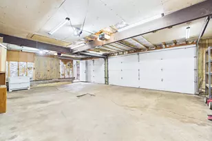674 Montana Ave E, Saint Paul, MN 55106 - Photo 32