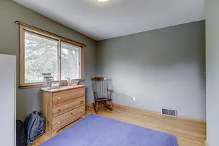 1525 St Croix Cir, Golden Valley, MN 55422 - Photo 46