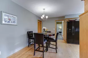 1525 St Croix Cir, Golden Valley, MN 55422 - Photo 22