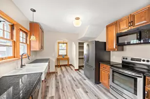 506 Lynn Rd SW, Hutchinson, MN 55350 - Photo 2