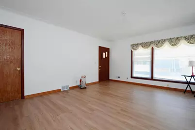 2122 30th Avenue N, Minneapolis, MN 55411 - Photo 6