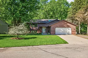 17125 Hemlock Ct, Lakeville, MN 55044 - Photo 1