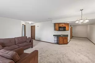 2162 Water Lilly Ln, Eagan, MN 55122 - Photo 20