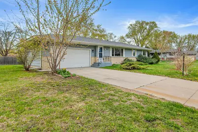 8033 Georgia Avenue N, Brooklyn Park, MN 55445 - Photo 30
