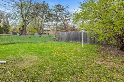 8033 Georgia Avenue N, Brooklyn Park, MN 55445 - Photo 28