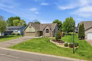 7135 Upper 157th St W, Apple Valley, MN 55124 - Photo 2
