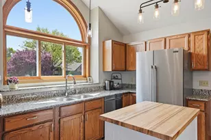 7135 Upper 157th St W, Apple Valley, MN 55124 - Photo 6