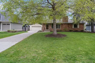 5928 Chowen Ave S, Edina, MN 55410 - Photo 2