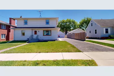 406 Giles Place, Albert Lea, MN 56007 - Photo 1