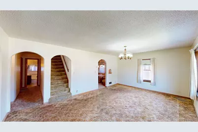 406 Giles Place, Albert Lea, MN 56007 - Photo 2