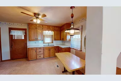 406 Giles Place, Albert Lea, MN 56007 - Photo 6