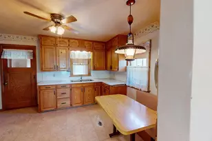 406 Giles Pl, Albert Lea, MN 56007 - Photo 6