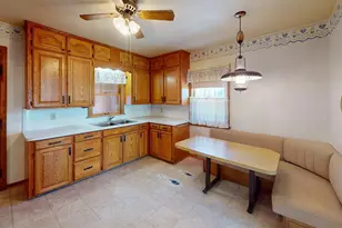 406 Giles Pl, Albert Lea, MN 56007 - Photo 4