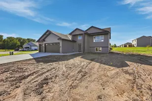 2883 29th Street NE, Sauk Rapids, MN 56379 - Photo 2