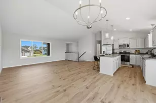 2883 29th Street NE, Sauk Rapids, MN 56379 - Photo 6