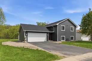 104 Century Ln, Silver Lake, MN 55381 - Photo 6