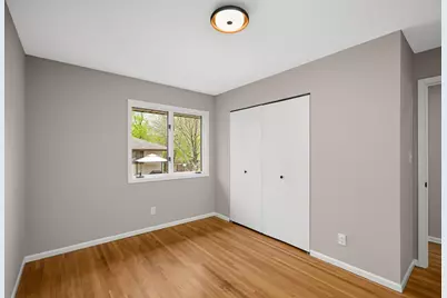 659 Grange Avenue N, Oakdale, MN 55128 - Photo 16
