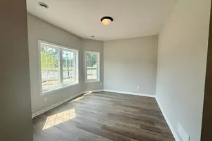 8208 Haywood Dr, Lino Lakes, MN 55014 - Photo 6
