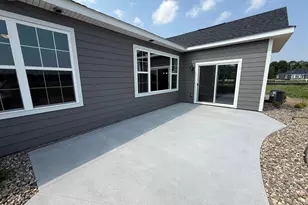 8208 Haywood Dr, Lino Lakes, MN 55014 - Photo 14