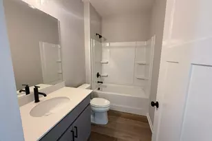 8208 Haywood Dr, Lino Lakes, MN 55014 - Photo 8