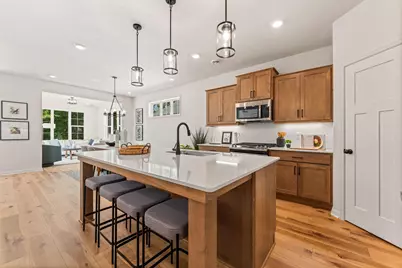 8204 Haywood Drive, Lino Lakes, MN 55014 - Photo 4