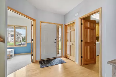 10118 Yates Avenue N, Brooklyn Park, MN 55443 - Photo 12