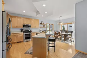 10118 Yates Ave N, Brooklyn Park, MN 55443 - Photo 20